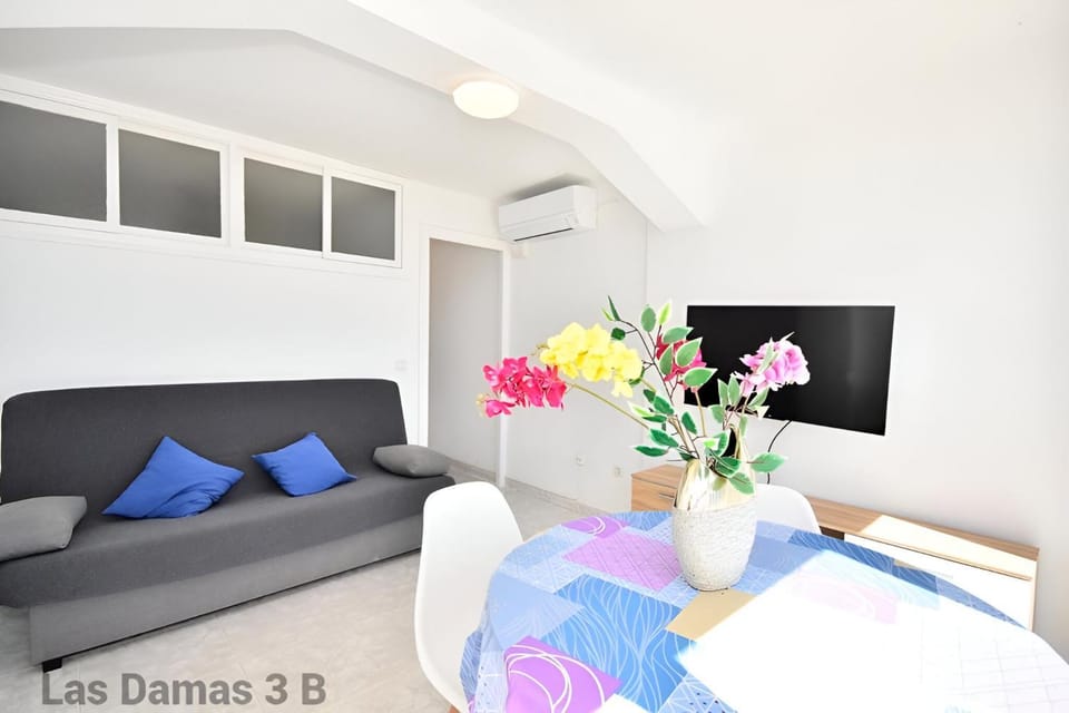 TV and multimedia, Living room, Dining area