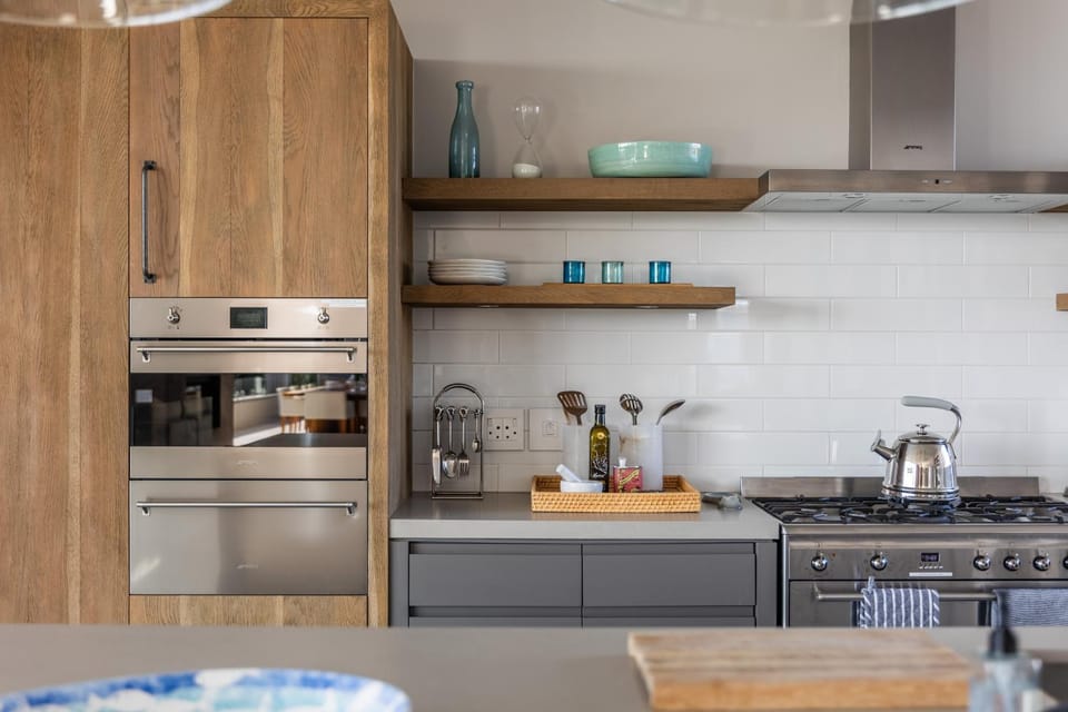 Kitchen or kitchenette, minibar, pet friendly, stove