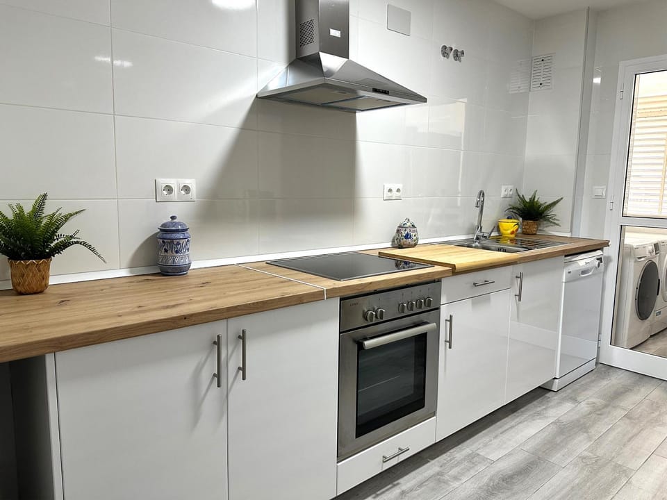 Kitchen or kitchenette, dishwasher, pet friendly