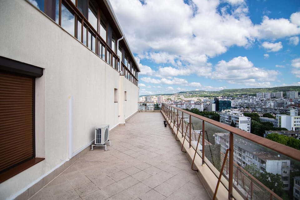 Property building, Day, View (from property/room), Balcony/Terrace, City view