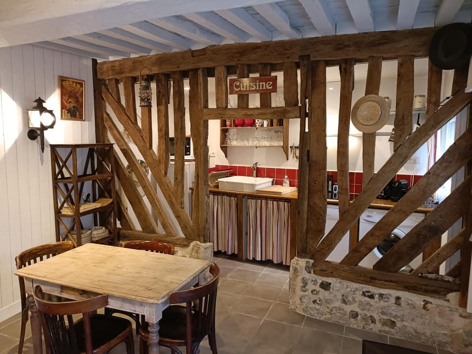 Lovely cottage in Honfleur center House in Honfleur