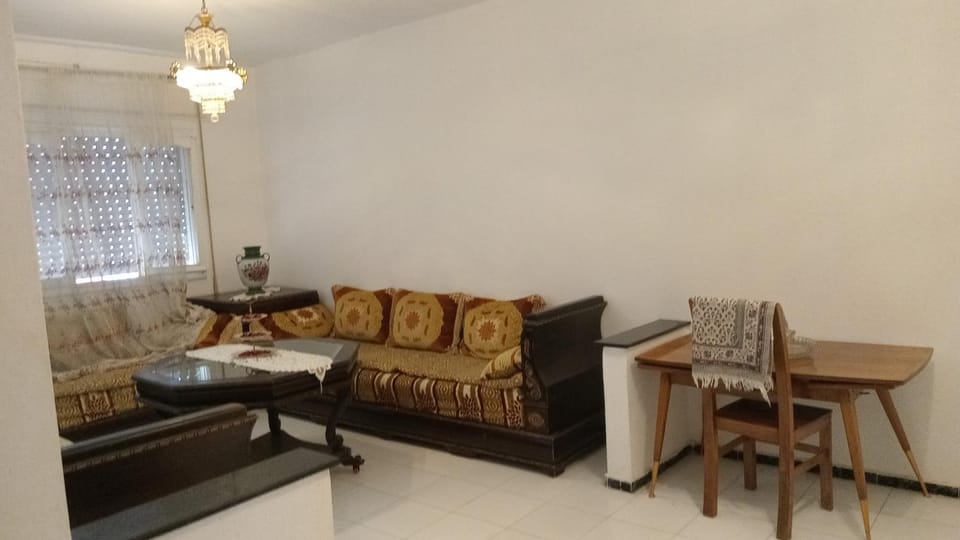 Appartement Familial en face le grand stade de tanger Apartment in Tangier