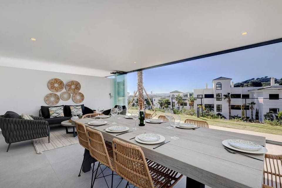 3 Bedroom Ground Floor Apartment @ Estepona Hills! Apartment in Costa del Sol