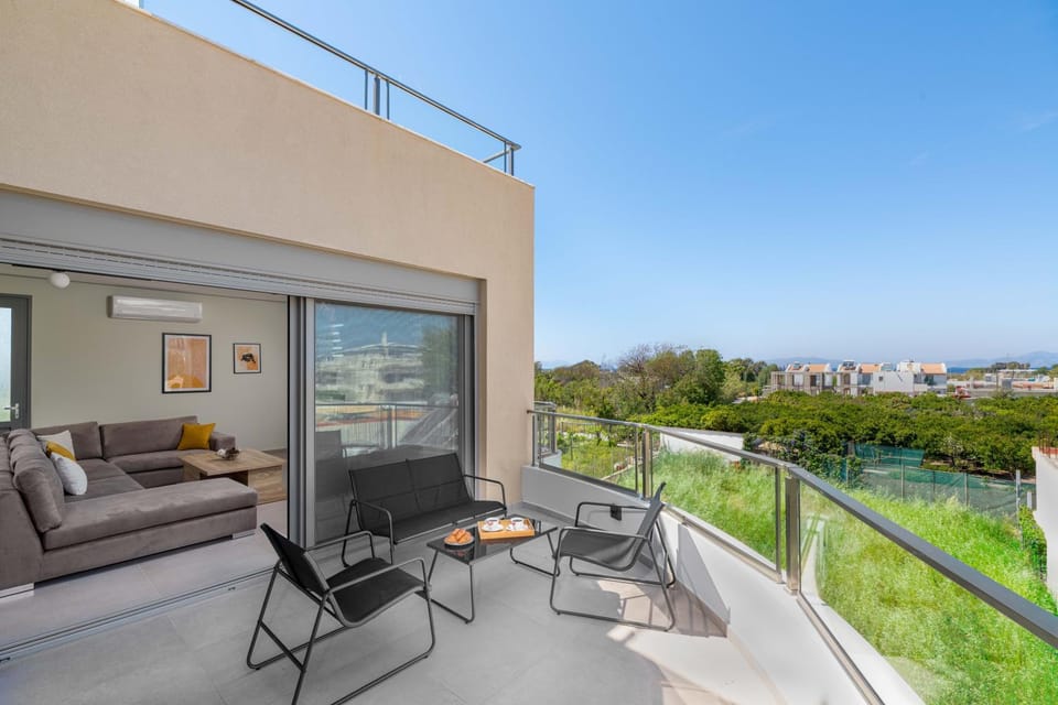 Natural landscape, View (from property/room), Balcony/Terrace, Living room