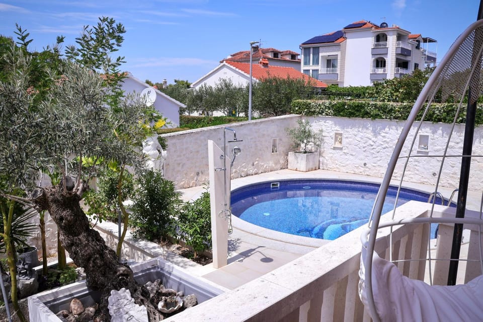 Luxury Villa Karla next to Beach on Island Brač Villa in Split-Dalmatia County