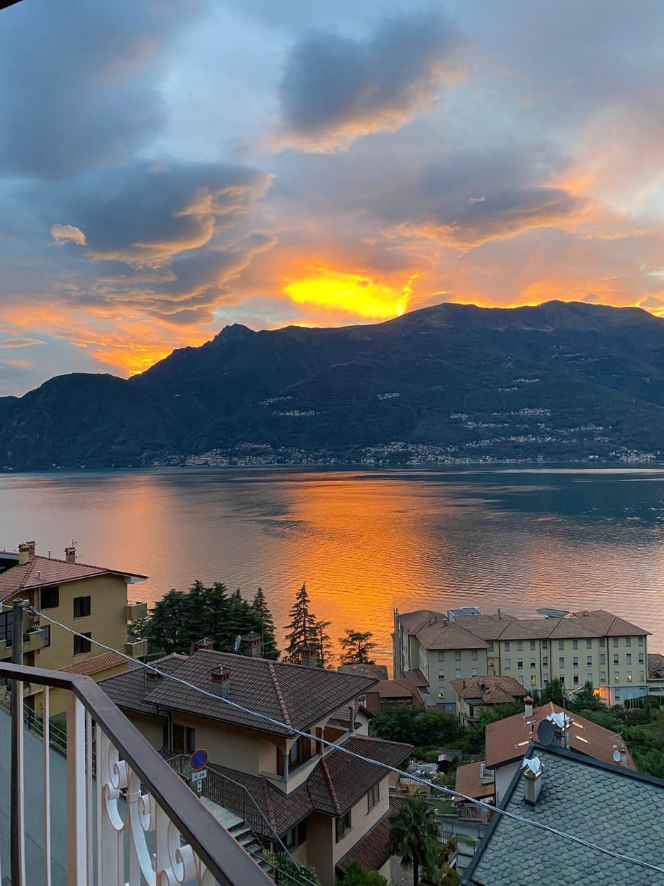 Natural landscape, Lake view, Mountain view, Sunset