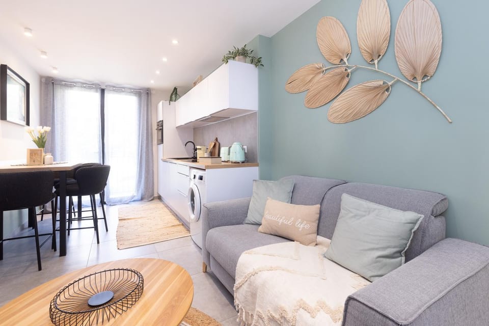 Living room, Seating area, Dining area, kitchen