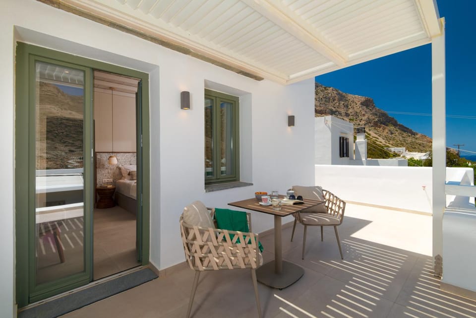 Sunlight Apartment hotel in Milos