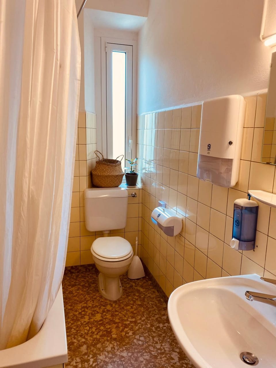 Toilet, Bathroom, Bath