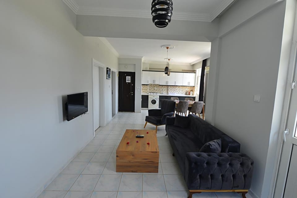 Communal lounge/ TV room, Living room, Dining area