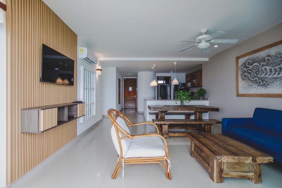 Communal lounge/ TV room