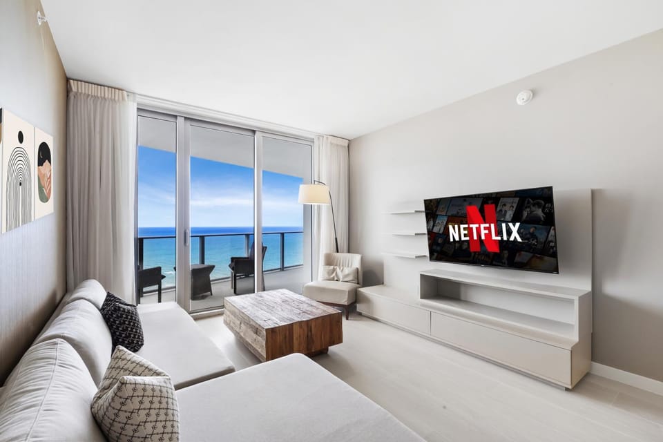 TV and multimedia, Living room, Sea view