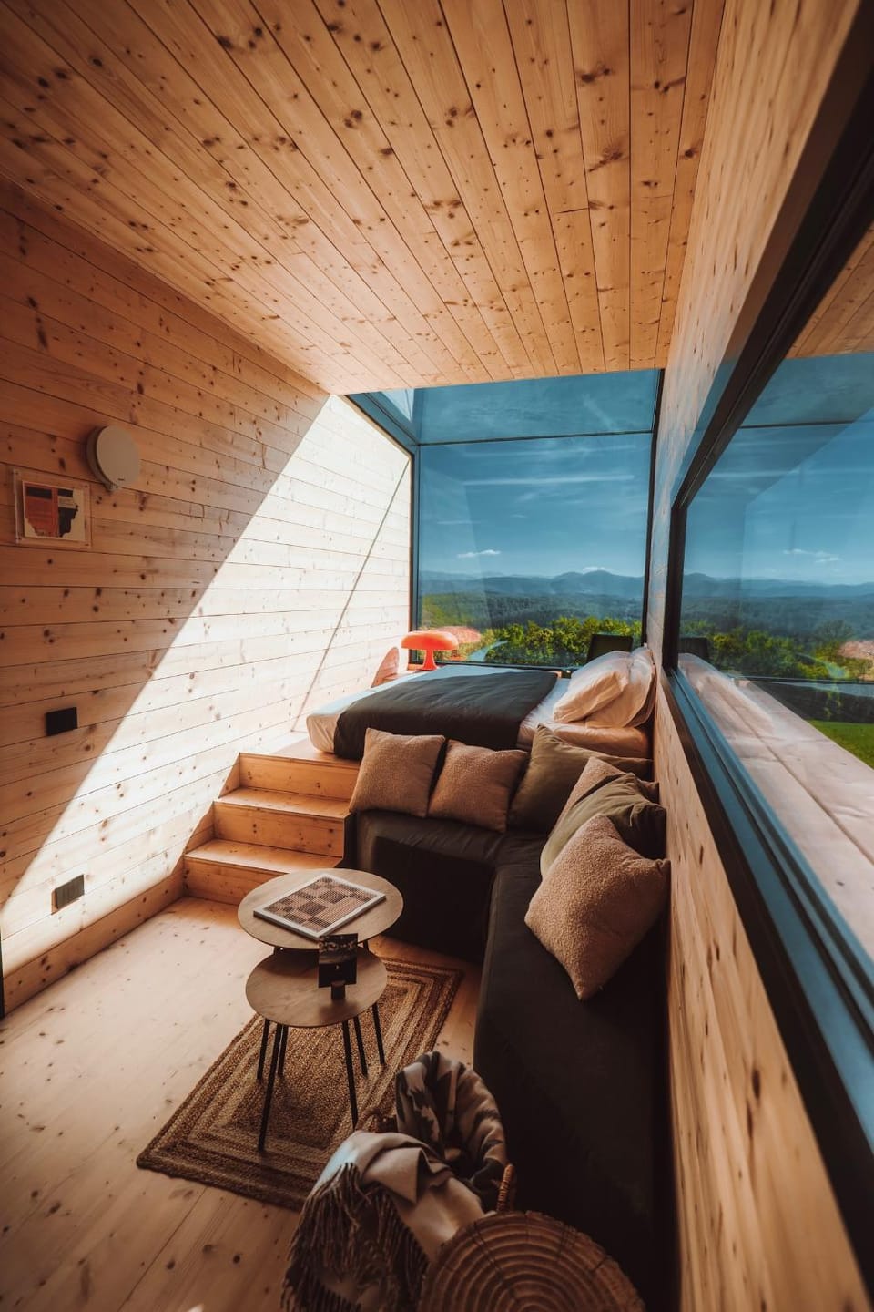 Living room, Evening entertainment, Mountain view