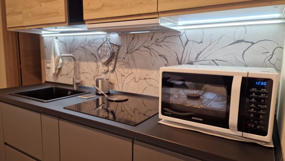Kitchen or kitchenette, stove