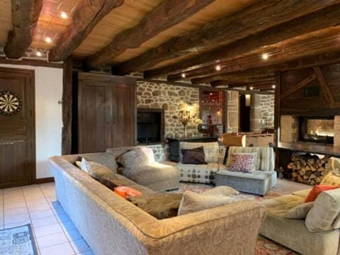 Logis du lac à Madic Bed and Breakfast in Auvergne-Rhône-Alpes