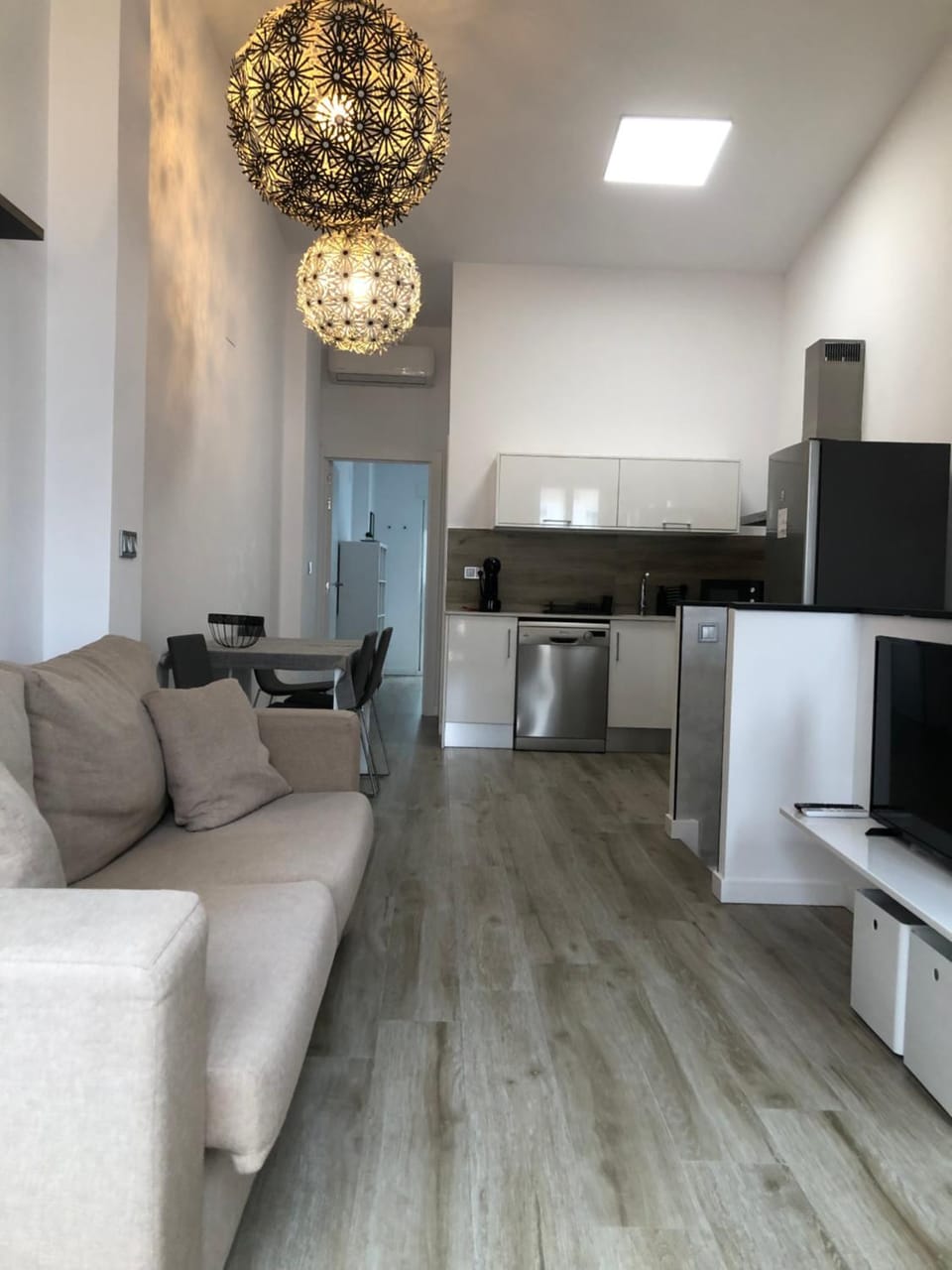TV and multimedia, Living room, Seating area
