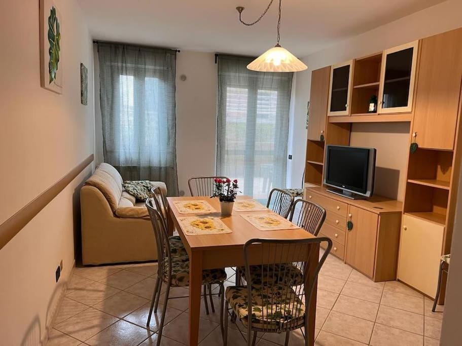 Appartamento tranquillo con patio e piscina Apartment in San Vincenzo