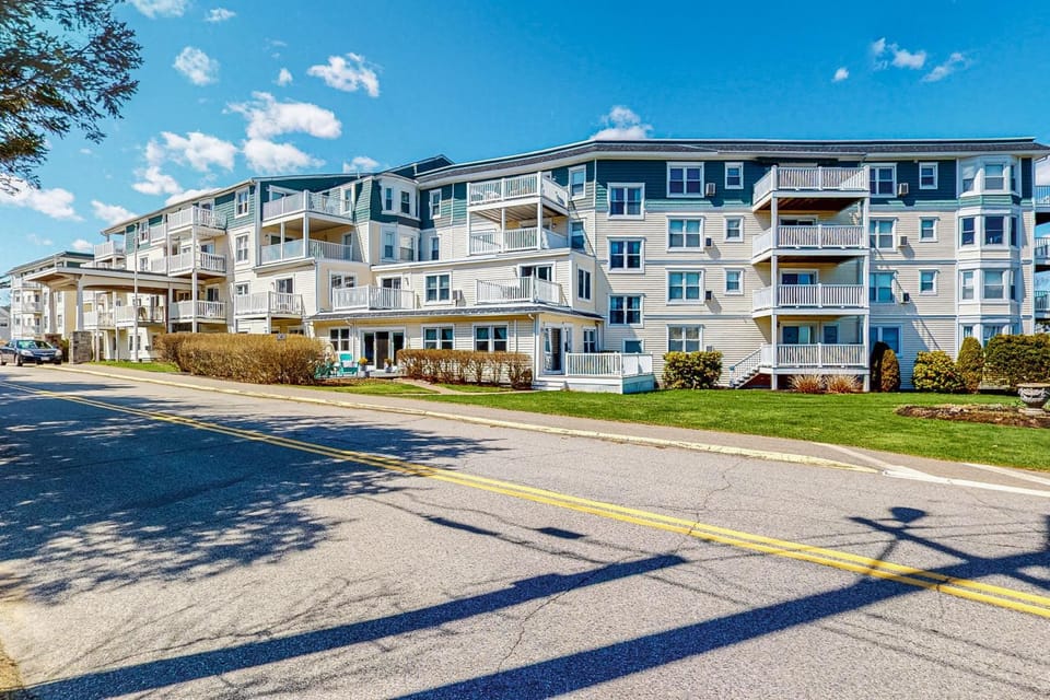 The Lookout #210 Apartment in Ogunquit