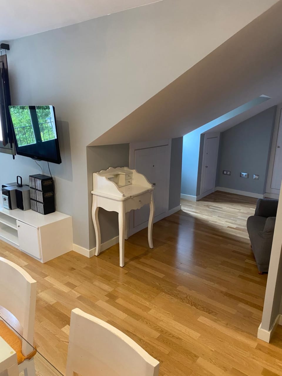 TV and multimedia, Living room, Seating area