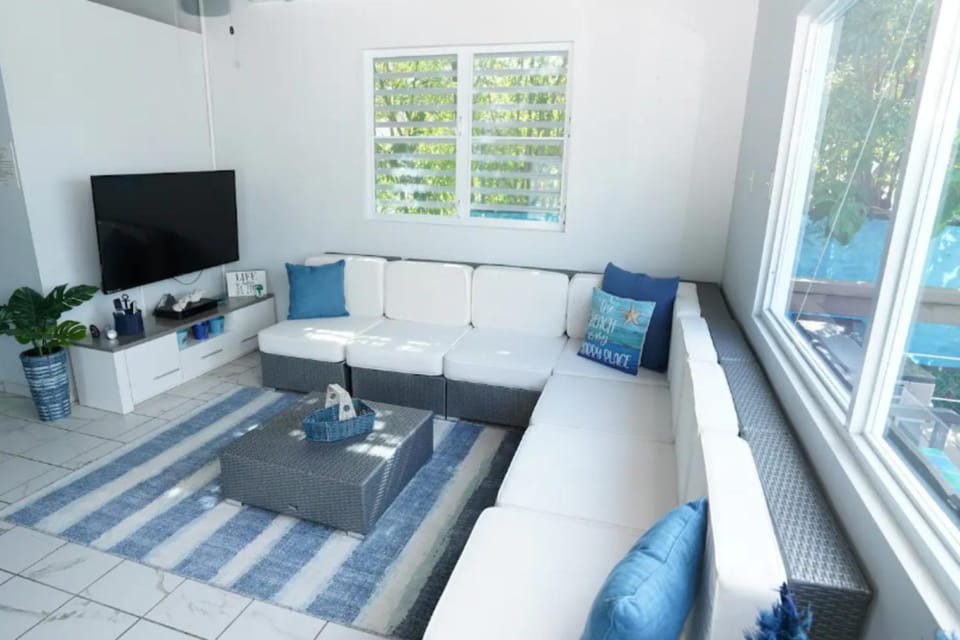 TV and multimedia, Seating area