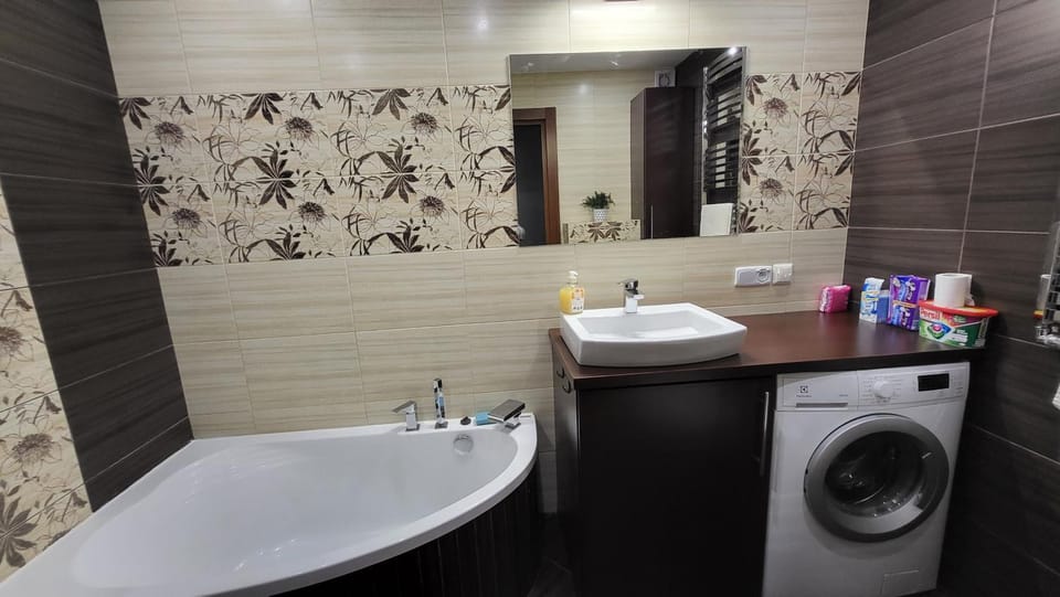 Bathroom, washing machine