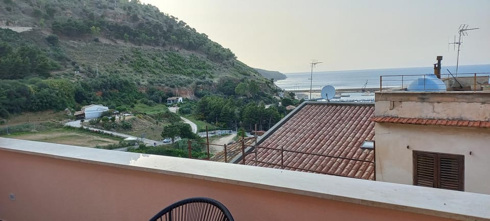 Natural landscape, View (from property/room), Balcony/Terrace, Mountain view, Sea view