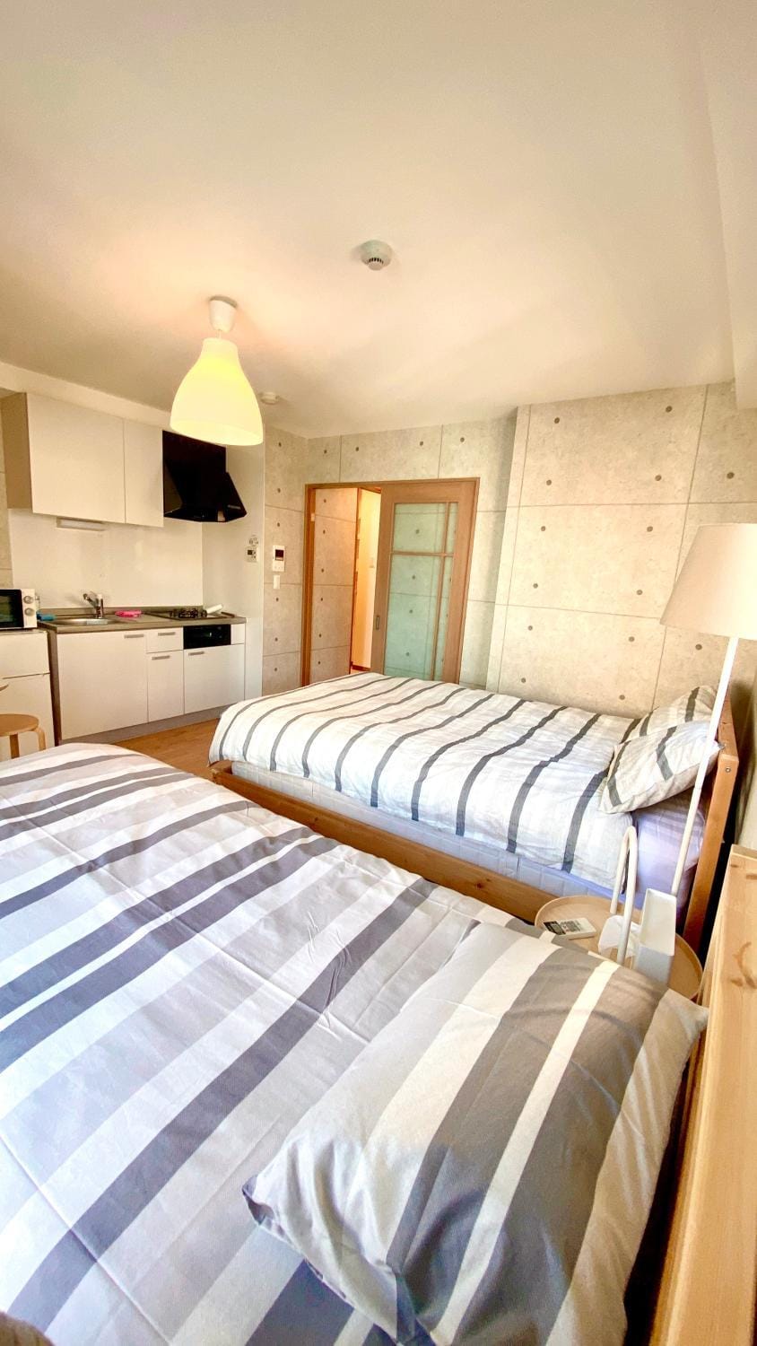 Bed, Kitchen or kitchenette, Photo of the whole room, Bedroom