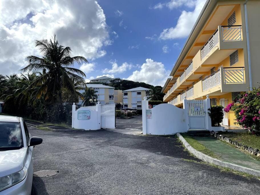 Appartement vue mer Apartment in Grande-Terre, Guadeloupe