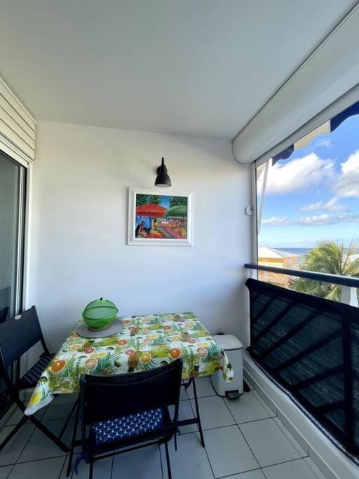 Appartement vue mer Apartment in Grande-Terre, Guadeloupe