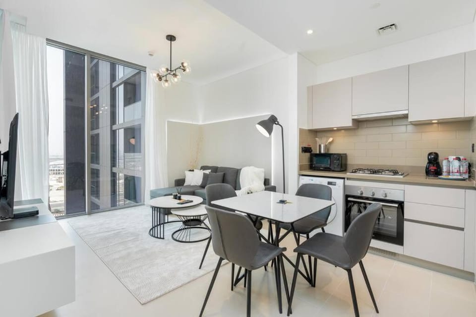 Cozy 1bdr 10' from Burj Khalifa Apartment in Dubai