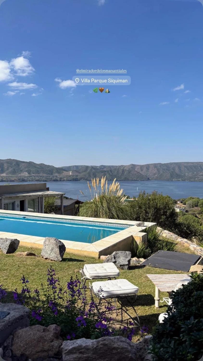 Lake view, Swimming pool