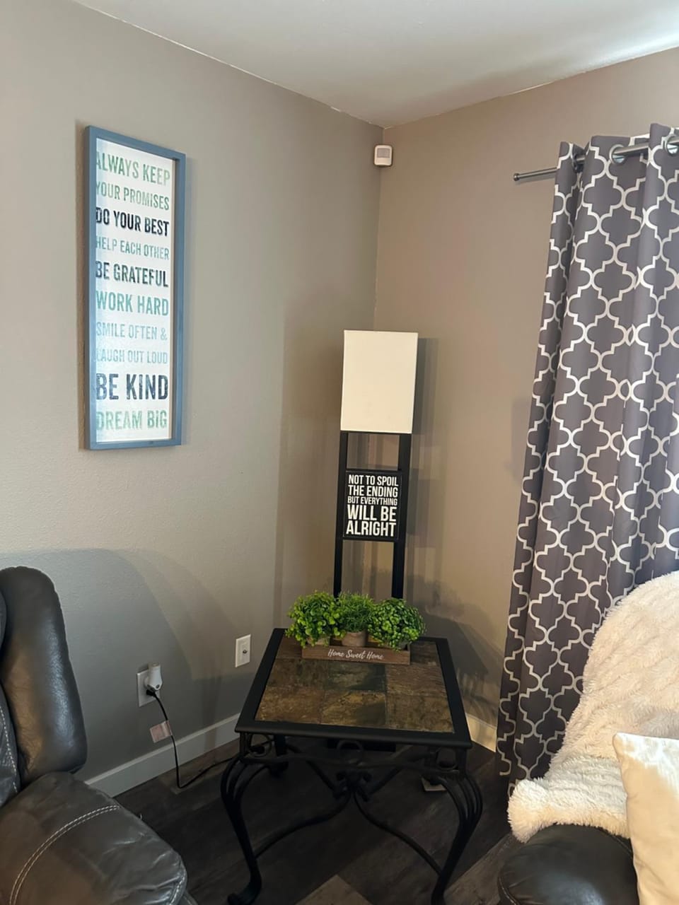 Spacious 3 BD Close To Everything! You’ll Love It! Apartment in Anchorage