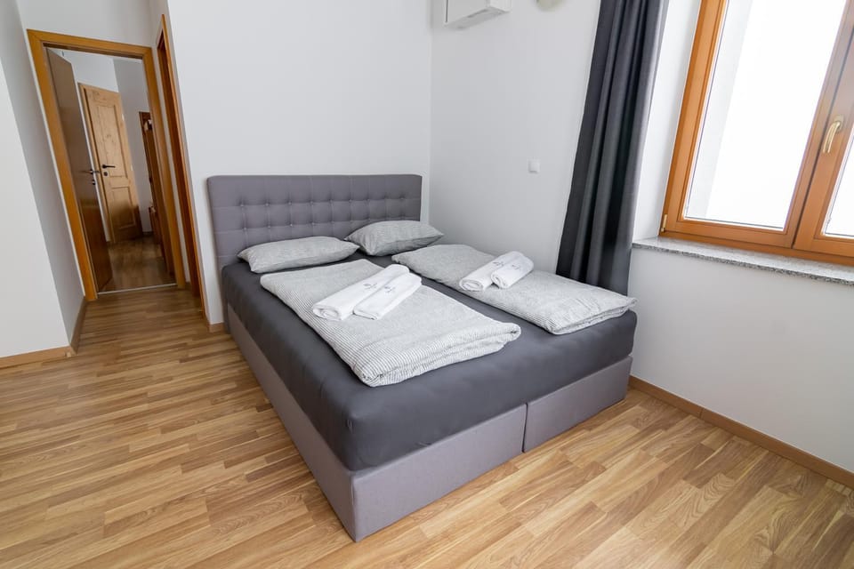 Ribniška koča Hostel in Slovenia