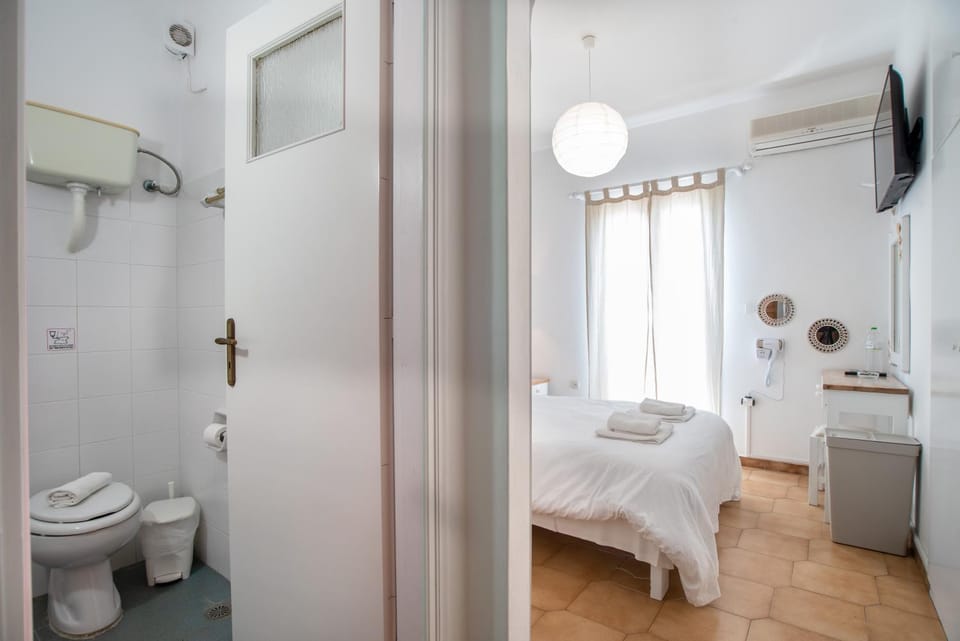 Bathroom, Living room