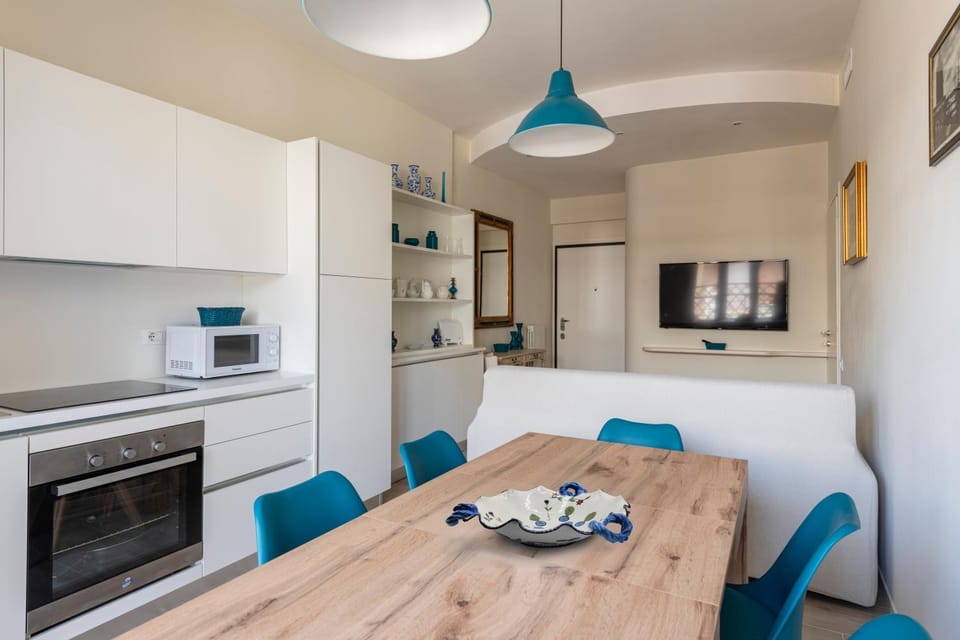 Living room, kitchen