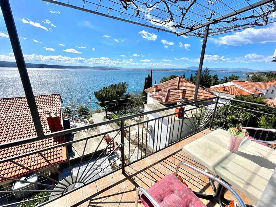 Apartments Mare Apartment in Primorje-Gorski Kotar County