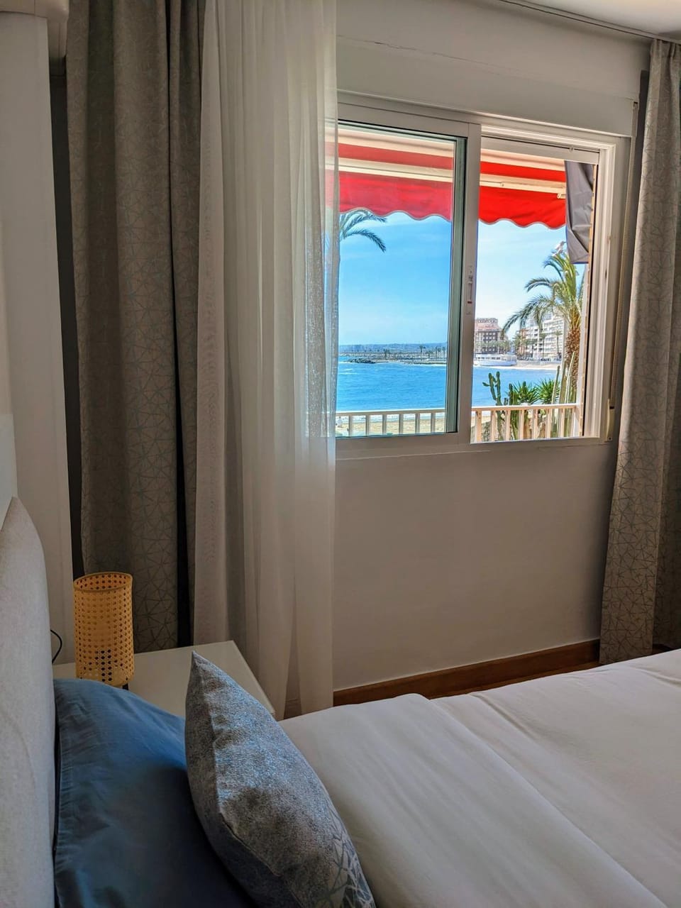 Bedroom, Sea view