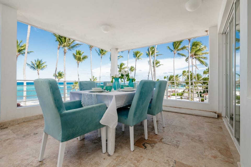 Patio, View (from property/room), Balcony/Terrace, Balcony/Terrace, Seating area, Dining area, Sea view