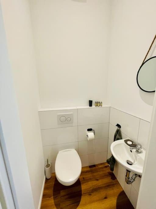 Toilet, Bathroom