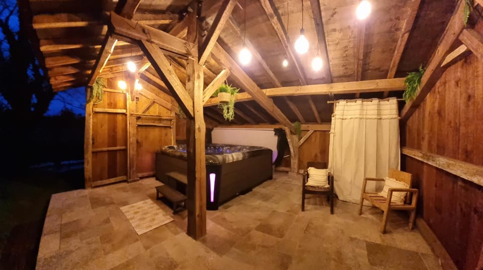Grande maison avec SPA et sans vis-à-vis House in Nouvelle-Aquitaine