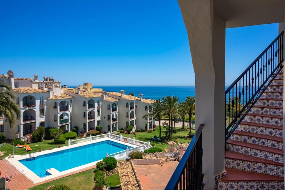 Pool view, Swimming pool