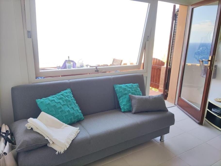 Gloria-InfinityHolidays House in Sardinia
