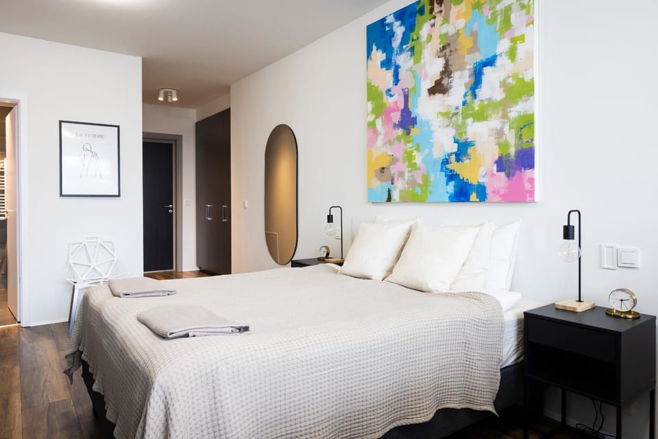 Bed, Bedroom