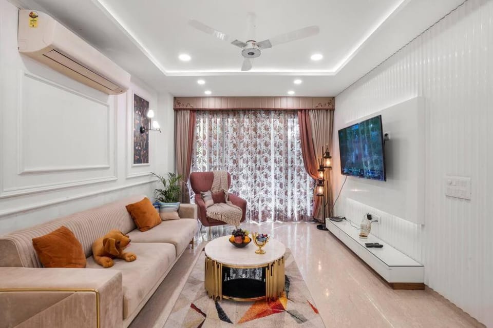 Communal lounge/ TV room, TV and multimedia, Living room, Seating area, Evening entertainment, fireplace