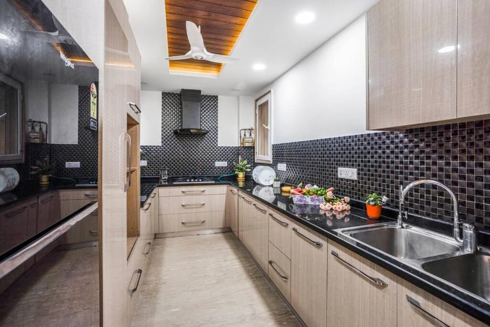 Kitchen or kitchenette, minibar, pet friendly, stove