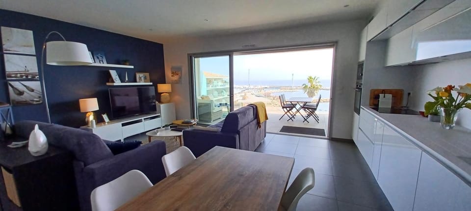 NEPITA- Vue mer- piscine en résidence de standing- clim-Wifi Apartment in Sari-Solenzara
