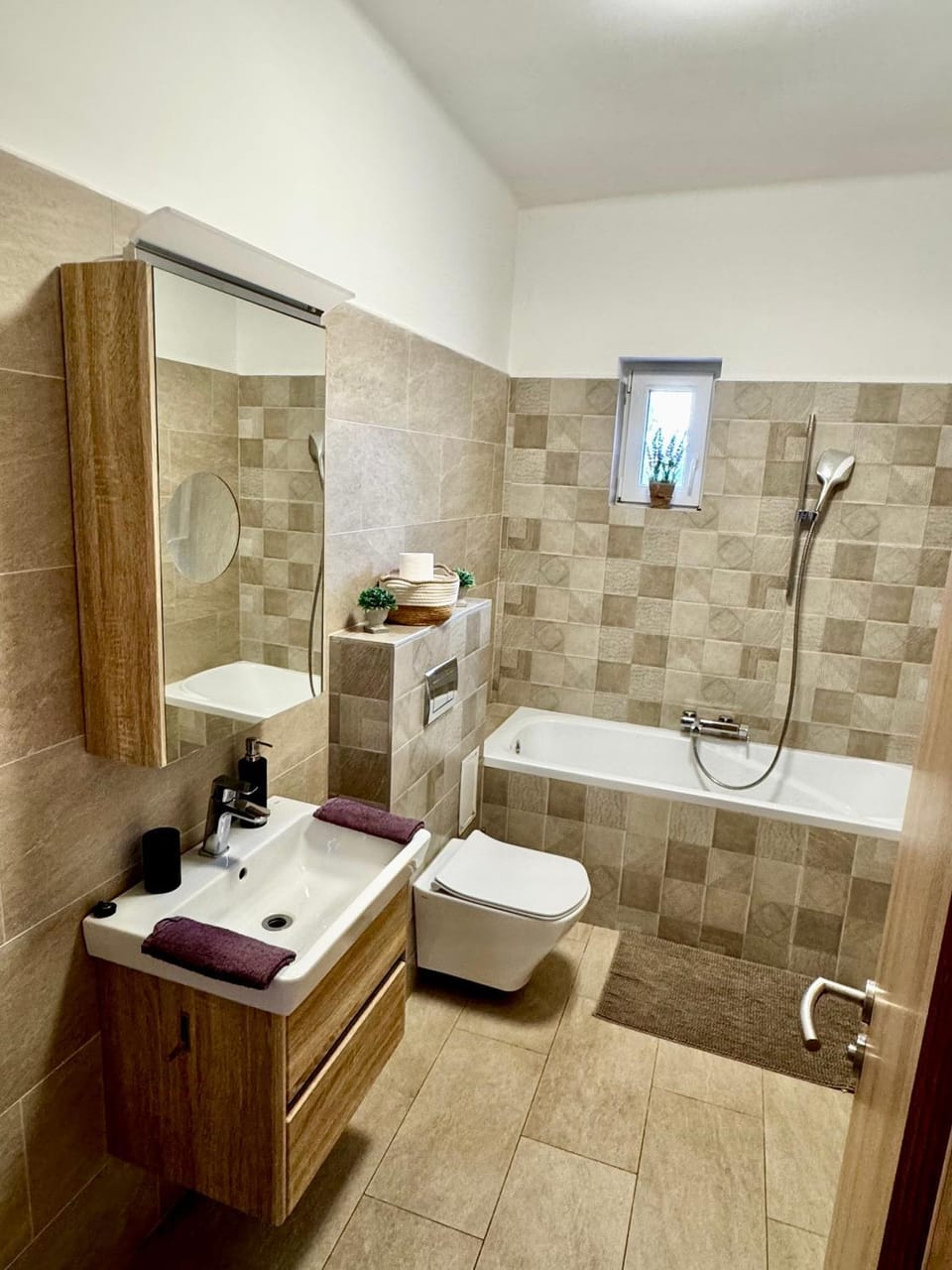 Vöröskő Apartmanház Apartment in Hungary