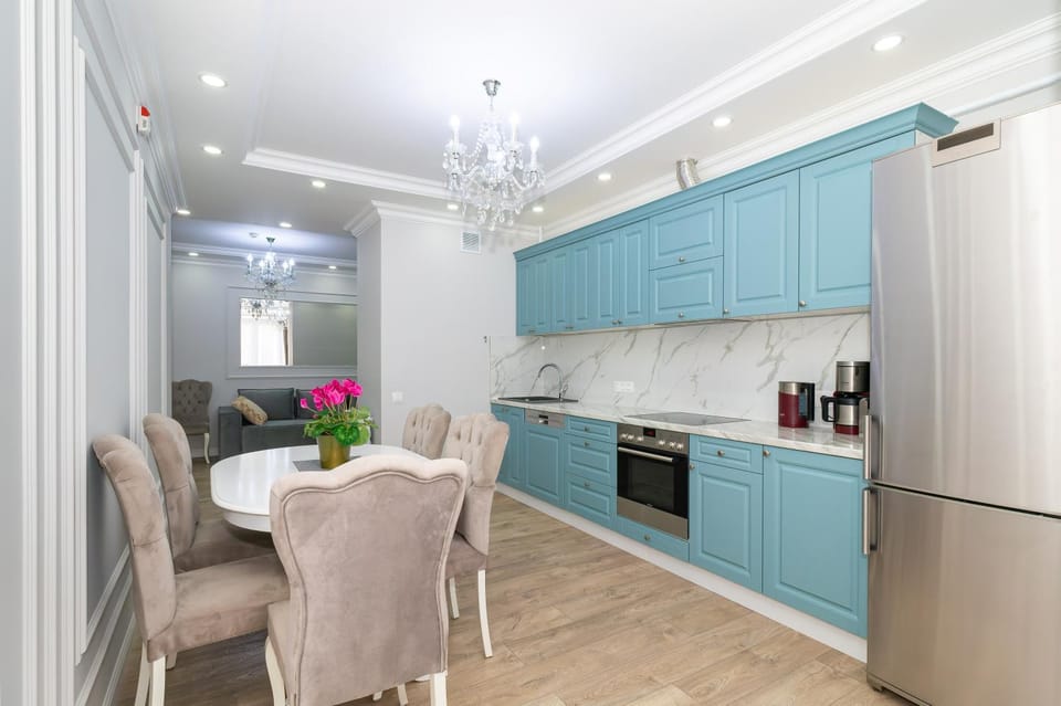 Coffee/tea facilities, Kitchen or kitchenette, Living room, Seating area, Dining area, dishwasher, oven, pet friendly, stove, toaster