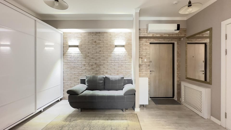 TV and multimedia, Living room, Seating area, air conditioner