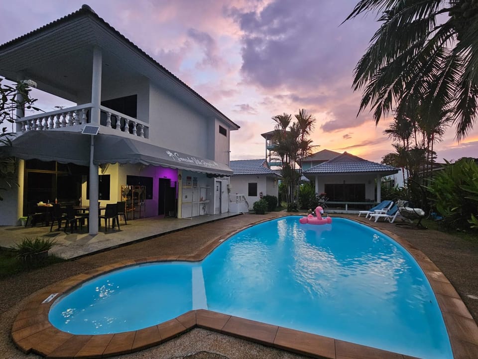Sansuko Ville Panwa Inn in Wichit